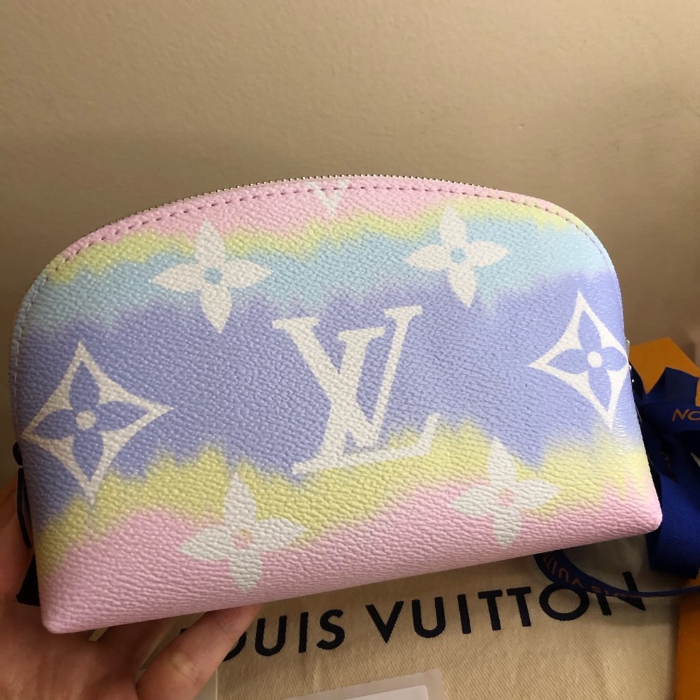 Authentic Louis Vuitton Escale Pouch